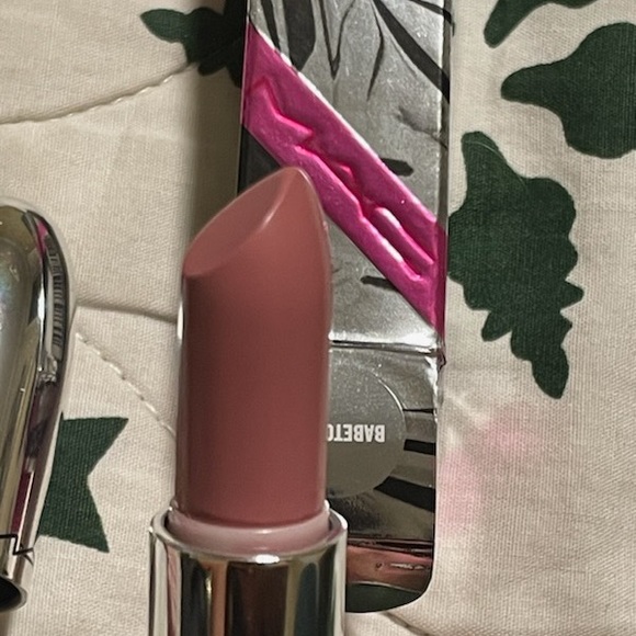 MAC BABETOWN Lipstick ~ . NEW NIB authentic - Picture 6 of 8